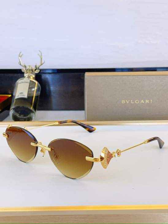 Picture of Bvlgari Sunglasses _SKUfw80049229fw